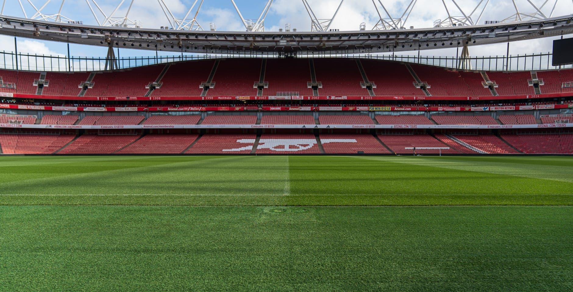 Cuộc đua vô địch Ngoại hạng Anh — Liverpool vs Arsenal trước vòng cuối